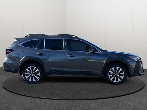 Used 2025 Subaru Outback Limited XT w/ Popular Package #2 image 4
