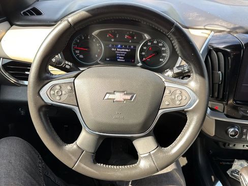 Used 2022 Chevrolet Traverse LT AWD/4WD image 10