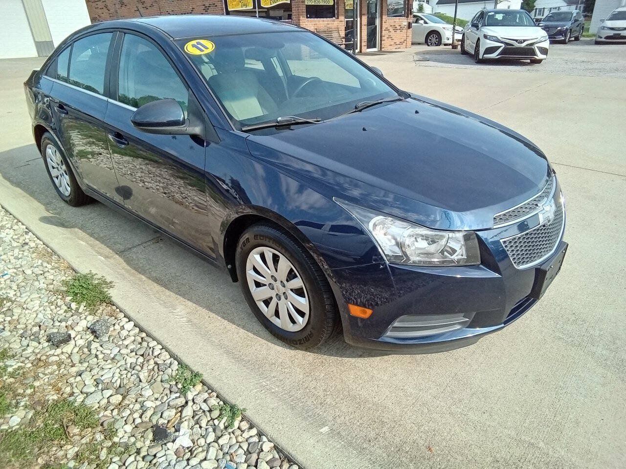 Used 2011 Chevrolet Cruze LT FWD image 2