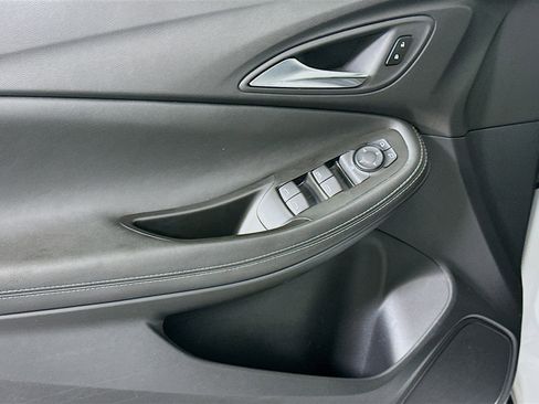 Used 2025 Buick Encore GX Preferred image 15