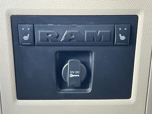 Used 2016 RAM 1500 Laramie Longhorn w/ Convenience Group AWD/4WD image 38