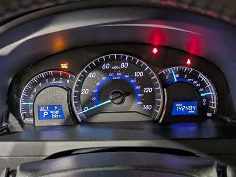 Used 2012 Toyota Camry XLE image 41