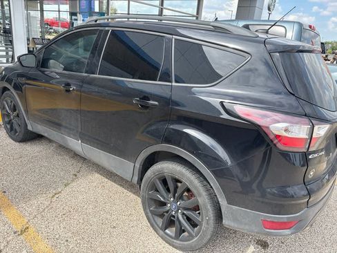 Used 2018 Ford Escape SE w/ SE Sport Appearance Package FWD image 6