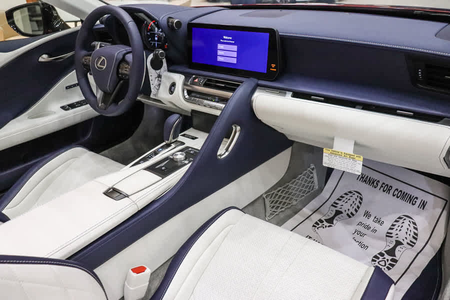 Used 2026 Lexus LC 500 Convertible w/ Bespoke Build Package RWD image 11