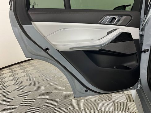 Used 2026 BMW X5 M60i w/ M Sport Professional Package image 26