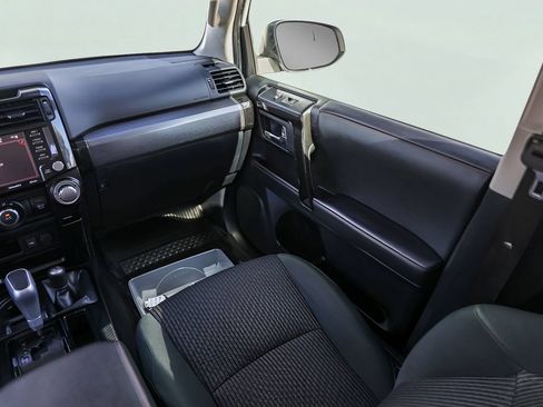 Used 2021 Toyota 4Runner TRD Off-Road AWD/4WD image 30