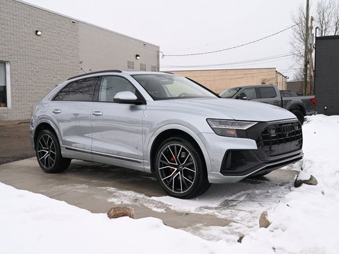 Used 2023 Audi Q8 Premium Plus w/ Premium Plus Package image 3