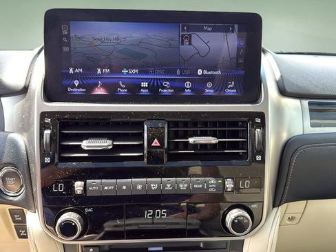Used 2023 Lexus GX 460 Premium w/ Premium Plus Package AWD/4WD image 28