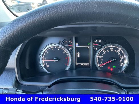 Used 2023 Toyota 4Runner Limited AWD/4WD image 33