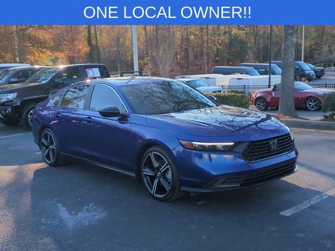 Used 2023 Honda Accord Sport image 7