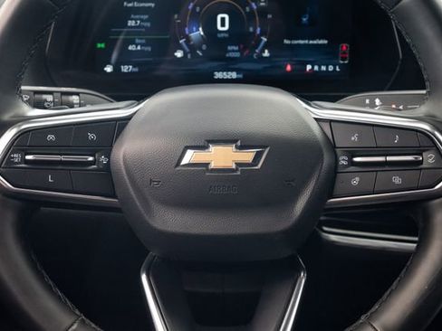 Used 2025 Chevrolet Equinox LT image 12