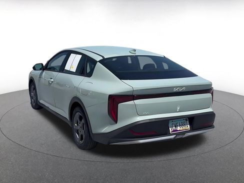 Used 2025 Kia K4 FWD image 11