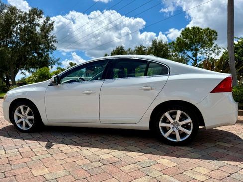 Used 2016 Volvo S60 T5 Premier image 4