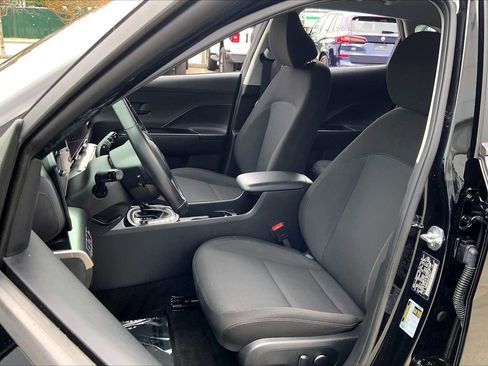 Used 2024 Hyundai Kona SEL FWD image 9