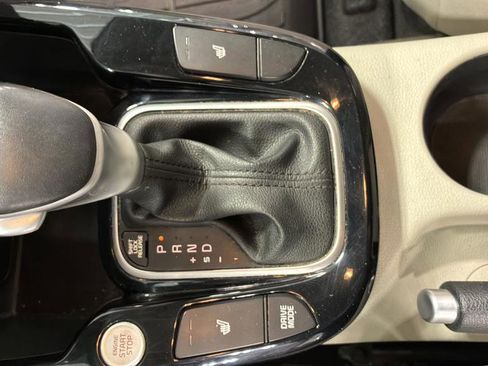 Used 2020 Kia Soul EX FWD image 18