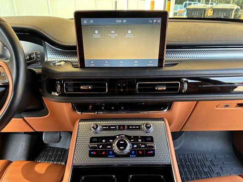 Used 2020 Lincoln Aviator Black Label w/ Dynamic Handling Package image 21
