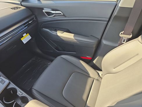New 2026 Kia Sportage EX AWD/4WD image 16