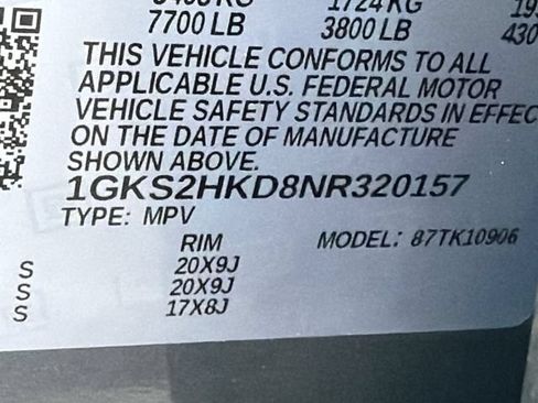 Used 2022 GMC Yukon XL AT4 w/ Technology Package AWD/4WD image 35