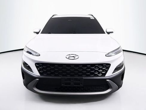 Used 2023 Hyundai Kona SEL w/ Convenience Package AWD/4WD image 2