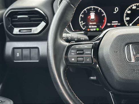 Used 2023 Honda Pilot Sport image 8