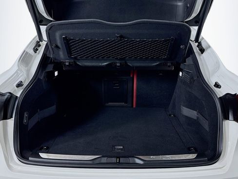 Used 2018 Maserati Levante GranSport image 22