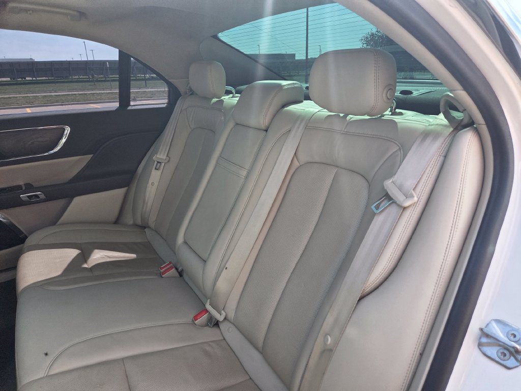 Used 2019 Lincoln Continental Select w/ Continental Climate Package AWD/4WD image 46