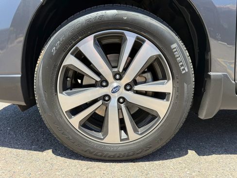 Used 2018 Subaru Outback 3.6R Limited AWD/4WD image 46