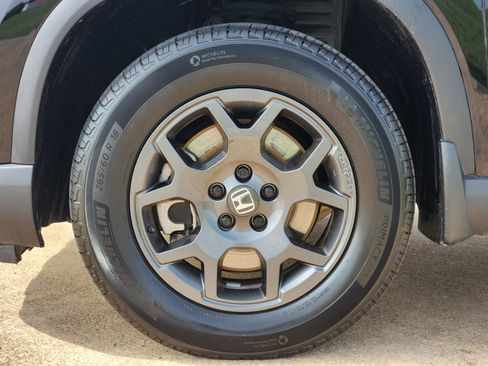 Used 2023 Honda Pilot TrailSport image 14