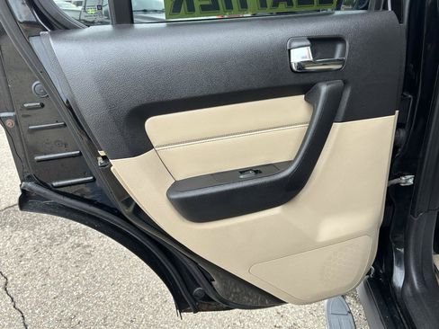 Used 2007 HUMMER H3 AWD/4WD image 13