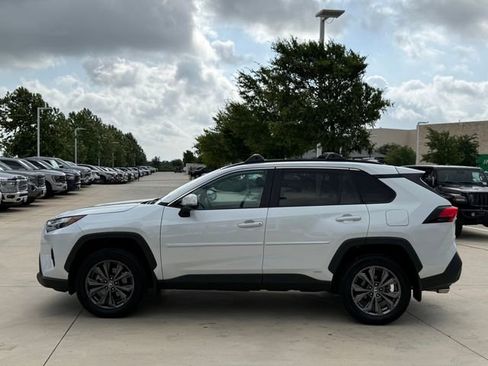 Used 2024 Toyota RAV4 XLE Premium AWD/4WD image 6