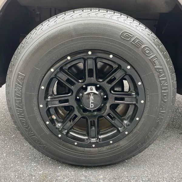 Used 2018 Nissan Titan SV AWD/4WD image 18