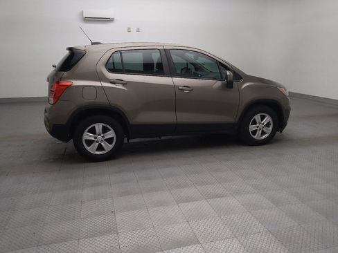 Used 2020 Chevrolet Trax LS image 10