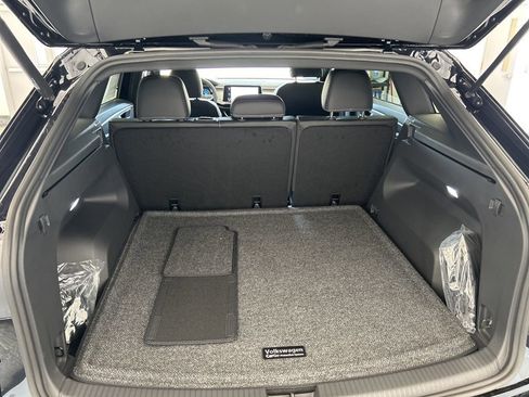 New 2026 Volkswagen Atlas Cross Sport SE AWD/4WD image 35