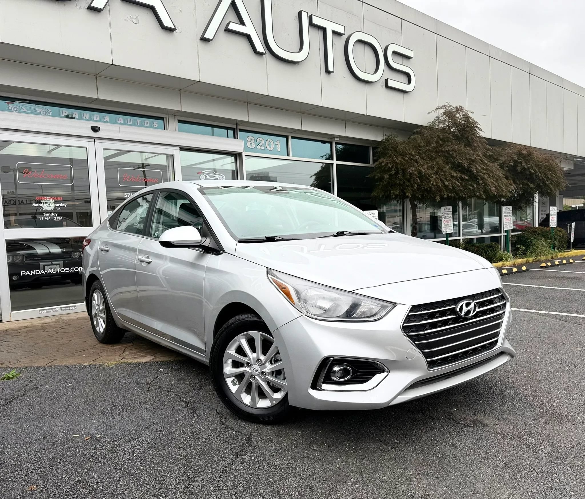 Used 2020 Hyundai Accent SEL FWD image 1