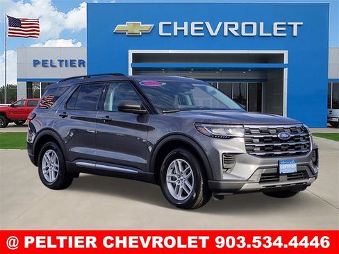 Used 2025 Ford Explorer Active image 1