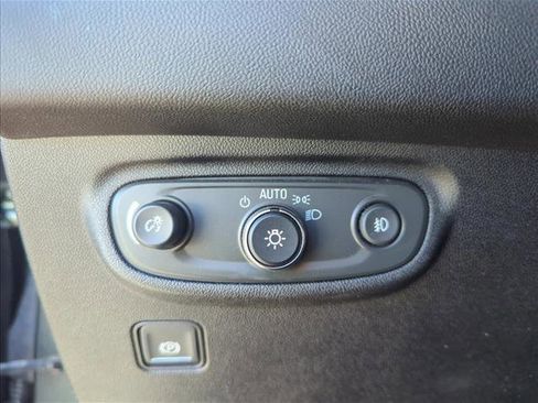 Used 2019 GMC Terrain Denali w/ Advanced Safety Package AWD/4WD image 12