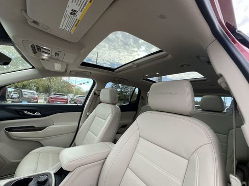 Used 2023 GMC Acadia Denali w/ Denali Ultimate Package image 19