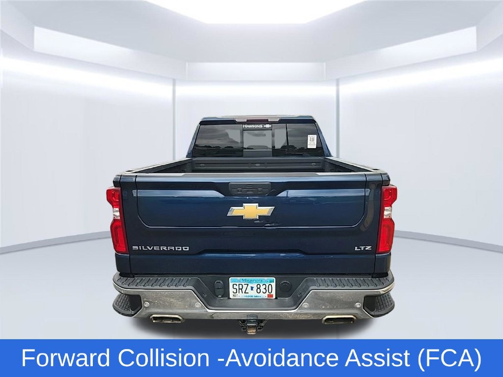 Used 2021 Chevrolet Silverado 1500 LTZ AWD/4WD image 3