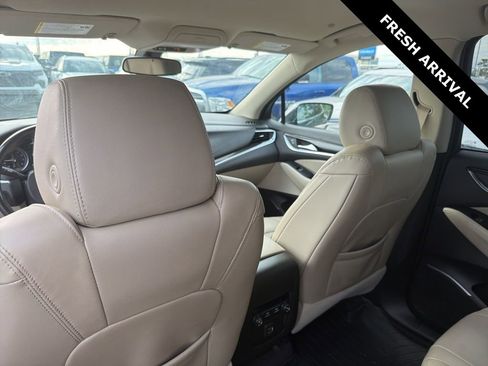Used 2019 Buick Enclave Essence AWD/4WD image 11