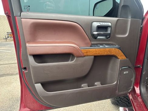 Used 2018 Chevrolet Silverado 1500 High Country AWD/4WD image 9