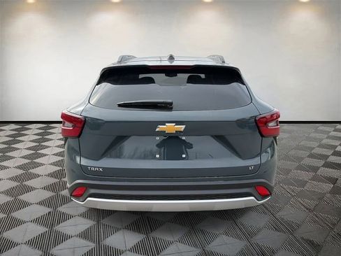 New 2026 Chevrolet Trax LT w/ Driver Confidence Package image 6