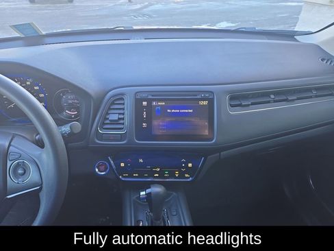 Used 2018 Honda HR-V EX image 17