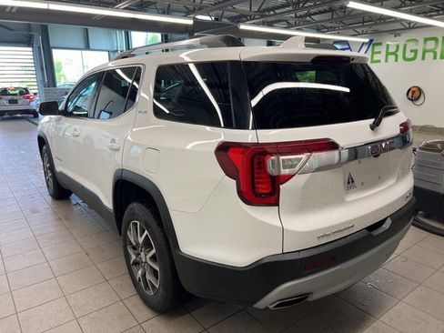 Used 2022 GMC Acadia SLE w/ Driver Convenience Package image 5