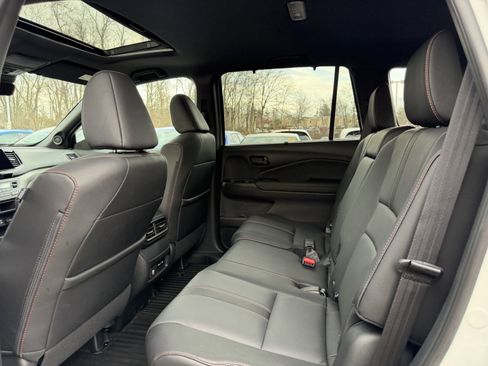 Certified 2024 Honda Passport TrailSport image 26