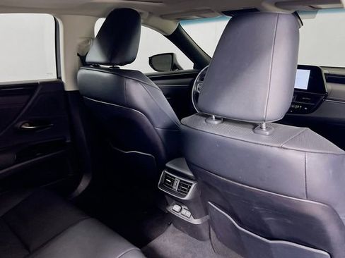 Used 2023 Lexus ES 350 w/ Accessory Package (Z2) image 8