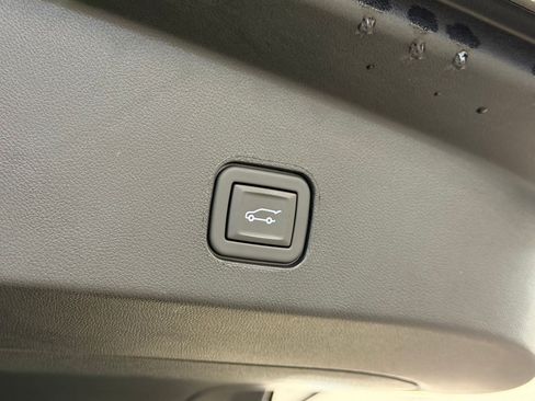 Certified 2024 Cadillac Lyriq Luxury RWD image 43