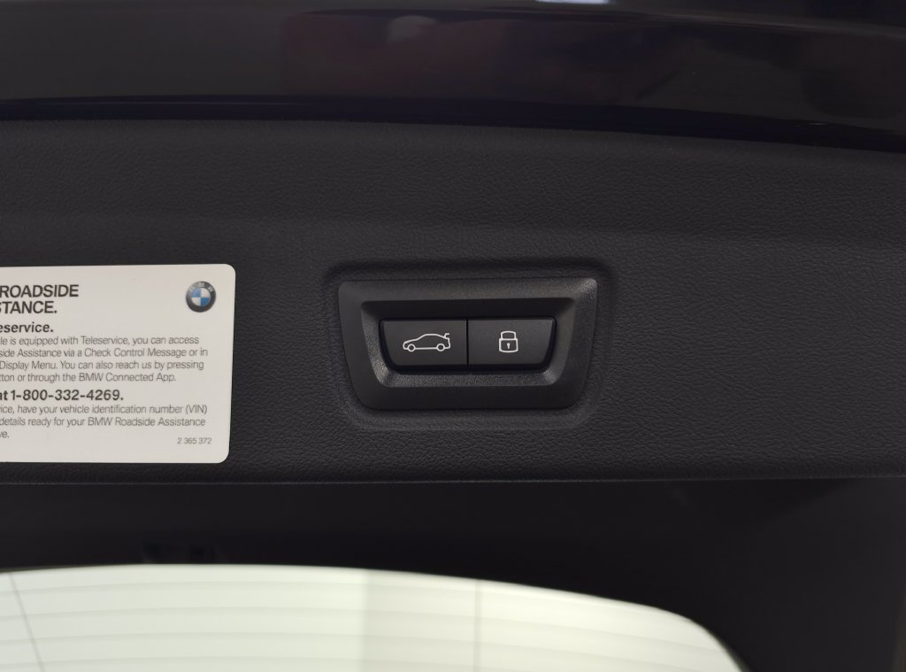 Used 2024 BMW i4 eDrive35 w/ Convenience Package RWD image 9