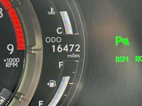 Used 2022 Lexus LC 500 Coupe w/ Dynamic Handling Package RWD image 30
