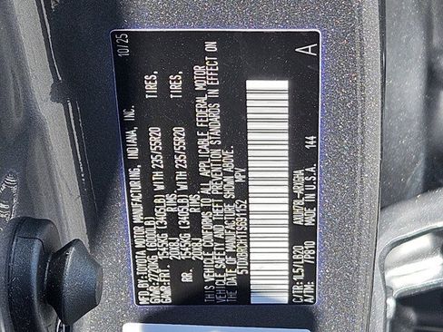 Certified 2026 Toyota Highlander Limited AWD/4WD image 30