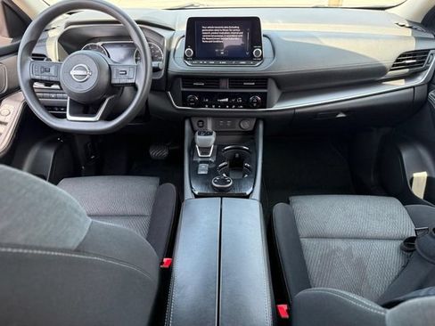 Used 2024 Nissan Rogue SV AWD/4WD image 15